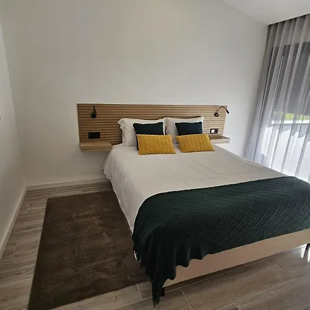 Next House Фурнаш