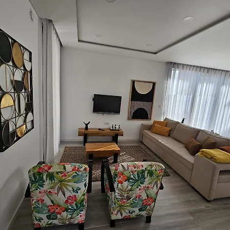 Дом отдыха Next House Фурнаш